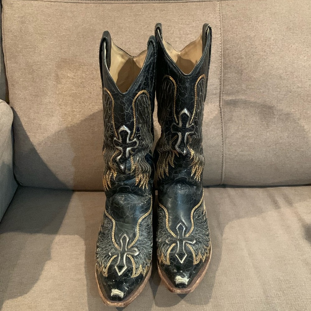 Corral boots